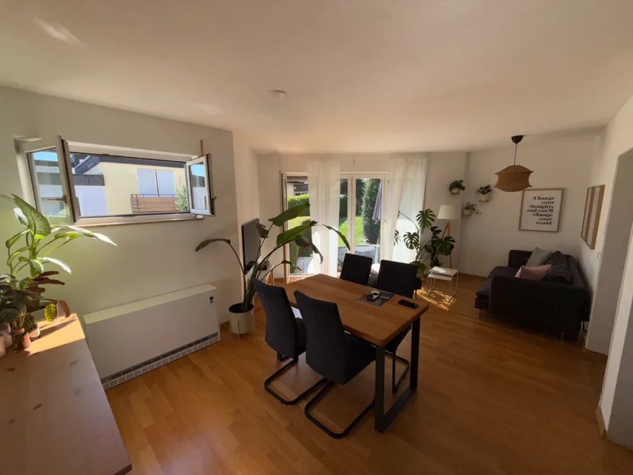 Sehr schöne, helle und gut ausgestattete 2-Zi.-Whg. in Bestlage ~ EBK, Garage, Terrasse, HMS, 70327 Stuttgart, Etagenwohnung