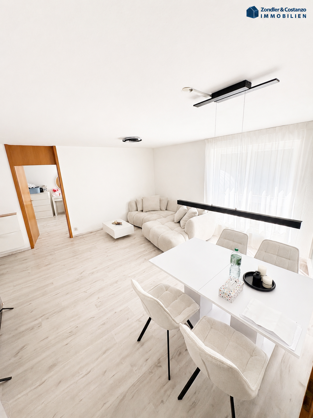 Wohn-/Esszimmer