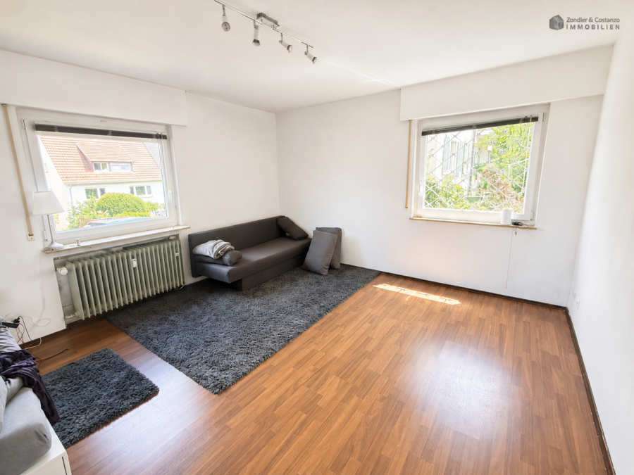 BEZUGSFREI: Großzügige 1-Zi.-Wohnung (Zi. + Küche + Bad) in beliebter Halbhöhenlage in S-Wangen, 70327 Stuttgart, Erdgeschosswohnung